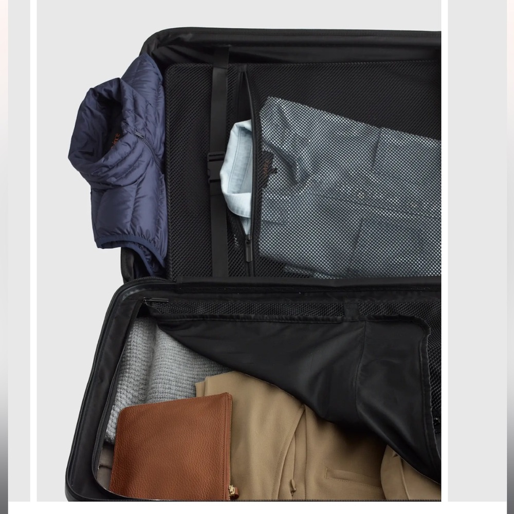 QUINCE  Expandable Large Check-In Suitcase - Picture 4 of 16